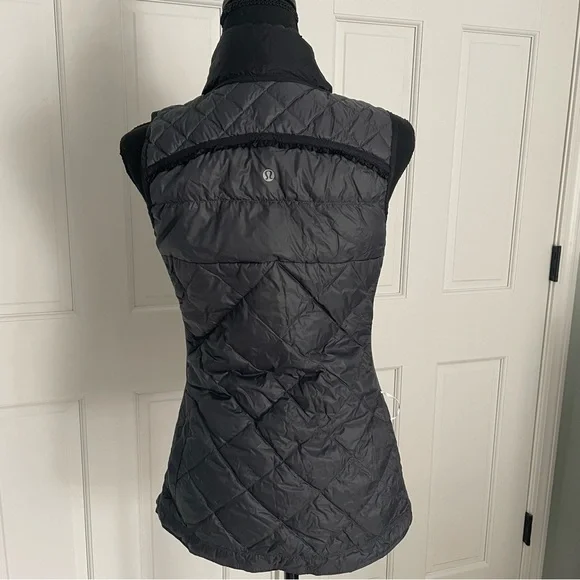 lululemon athletica black/gray down reversible vest size 6 - Picture 7 of 9